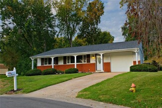 5 Helen Ct, Fairview Heights, IL 62208