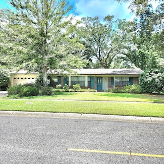 626 Camborne Ave NE, Fort Walton Beach, FL 32547