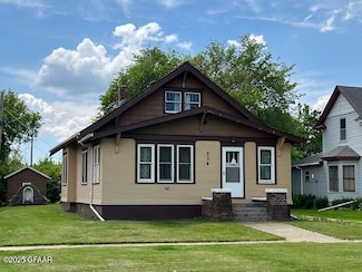 234 Gillespie Ave, Minto, ND 58261