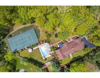 37 Donnelly Dr, Dover, MA 02030