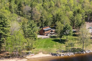 36 Sunset Dr, Saint Albans, ME 04971