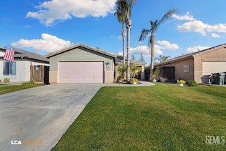 5918 Asti Dr, Bakersfield, CA 93308