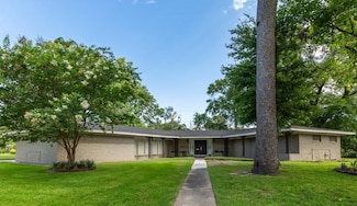 5990 N Circuit Dr, Beaumont, TX 77706