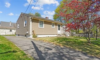 35 Eldorado St, Cranston, RI 02910