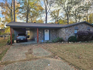 6101 Senate Dr, Little Rock, AR 72209