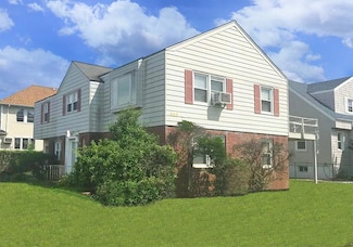 520 Lafayette Blvd, Long Beach, NY 11561