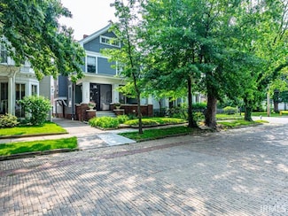 1004 SE 1st St, Evansville, IN 47713