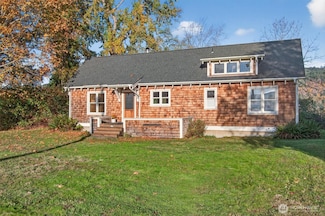 357 E Birnie Slough Rd, Cathlamet, WA 98612