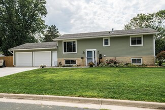 400 7th St SE, Stewartville, MN 55976
