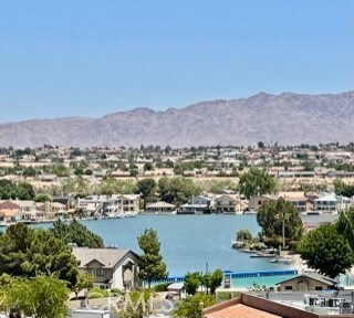 18015 Wildwood Dr, Victorville, CA 92395