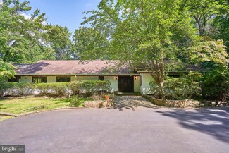 9327 Campbell Rd, Vienna, VA 22182