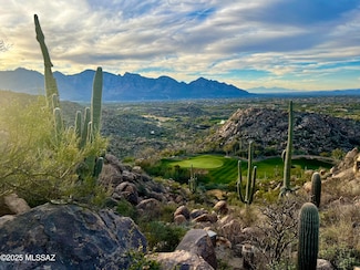 867 W Granite Gorge Dr Unit 327, Oro Valley, AZ 85755