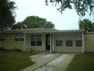 6832 12th St N, Saint Petersburg, FL 33702