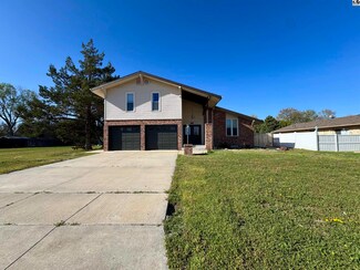 616 Idlewild Dr, Hutchinson, KS 67502