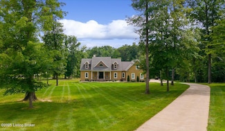 1012 Mullins Ln, Louisville, KY 40245