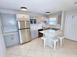 111 N L St Unit 9, Lake Worth, FL 33460