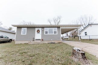 304 N Main St, Vienna, MO 65582 | Homes.com