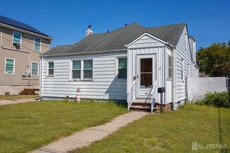 12 Eisenhower Dr, Sayreville, NJ 08872