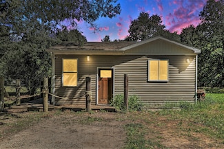 12999 Pinewood St NE, Gowen, MI 49326