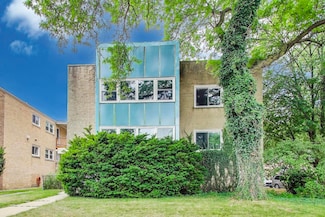 4257 Oakton St Unit 2, Skokie, IL 60076