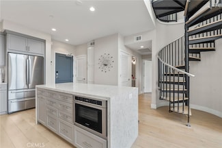 1920 S Pacific Coast Hwy Unit 302, Redondo Beach, CA 90277