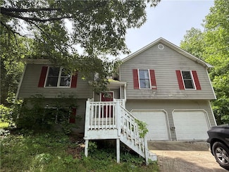 554 Oak Landing Cir, Douglasville, GA 30134