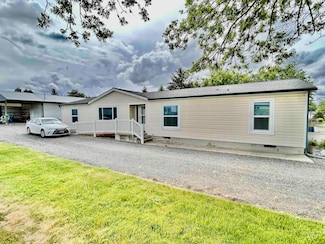 1026 Cedar Ave, Lewiston, ID 83501