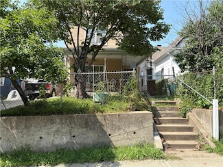 622 Tenny Ave, Kansas City, KS 66101