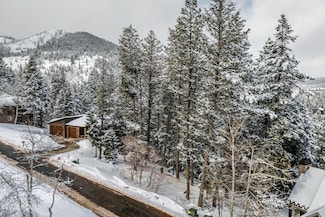 70 Matterhorn Dr, Summit Park, UT 84098