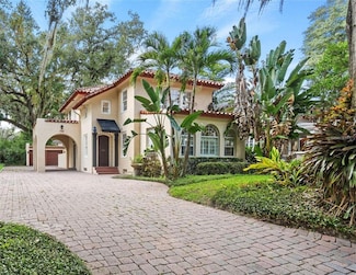 732 Edgewater Dr, Orlando, FL 32804
