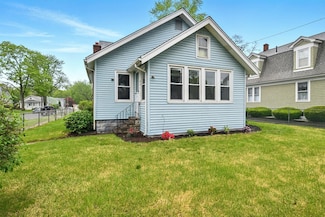 26 Dwight Rd, Springfield, MA 01108