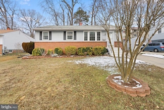 8920 Hilton Hill Dr, Lanham, MD 20706