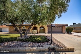 12811 N 44th Dr, Glendale, AZ 85304