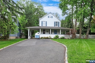 145 Arch St Unit 2, Ramsey, NJ 07446