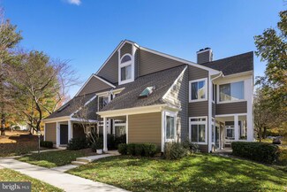 12338 Strong Ct, Fairfax, VA 22033