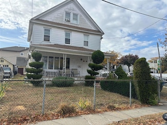 246-04 139 Ave, Rosedale, NY 11422