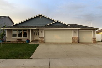 605 Willamette Ave, Moxee, WA 98936