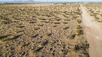 10 Villa St, Adelanto, CA 92301
