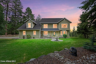 405 Brisboys Rd, Sagle, ID 83860