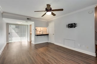 4211 Holland Ave Unit 203, Dallas, TX 75219