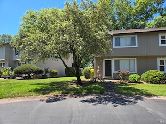 331 Algiers Ct, Santa Rosa, CA 95409