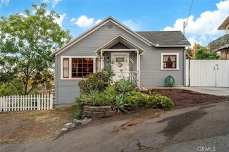 967 W 2nd Ave, Escondido, CA 92025