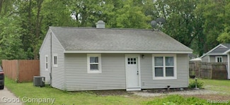 2744 James Rd, Auburn Hills, MI 48326
