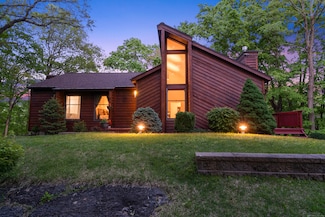 718 Long Hill Ave, Shelton, CT 06484