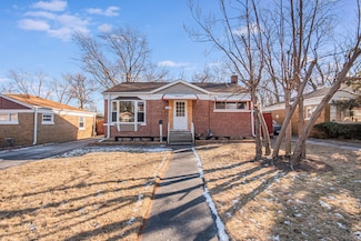 727 E Hawley St, Mundelein, IL 60060