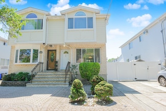 88 Jumel St, Staten Island, NY 10308