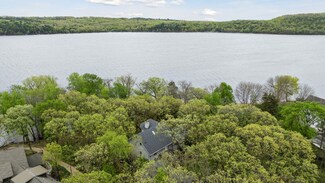 16757 25th St S, Lakeland, MN 55043