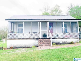 37 9th St, Ragland, AL 35131