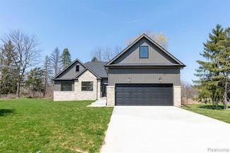 35594 Forestville St, Farmington Hills, MI 48331