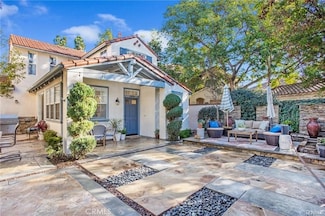 13074 Arborwalk Ln, Tustin, CA 92782